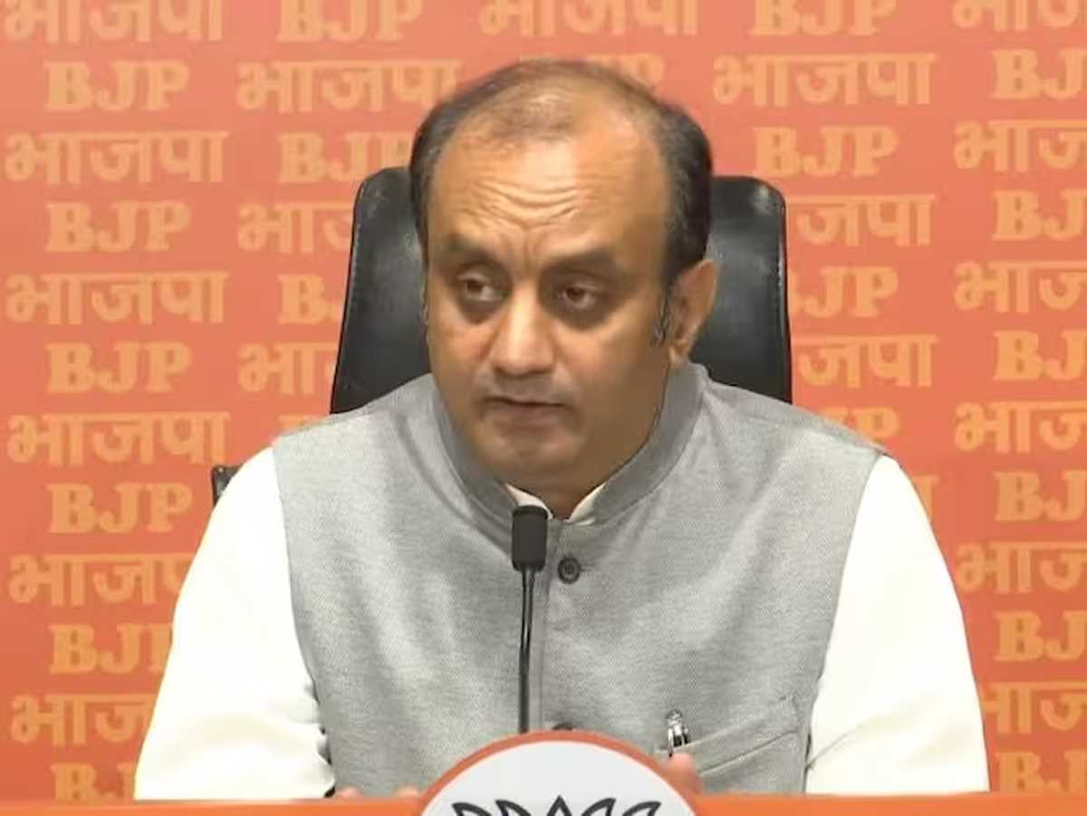 सोनिया गांधी के लेख पर भाजपा का बड़ा आरोप, जुड़ेगा कट्टरपंथी और जीतेगा हमास बन गया है कांग्रेस का नारा